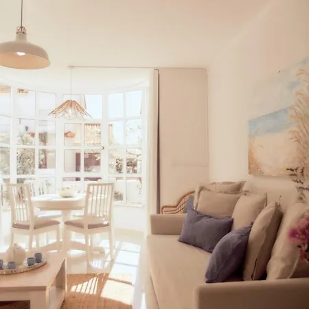 Balili House דירה