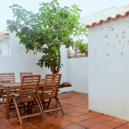 Balili House דירה